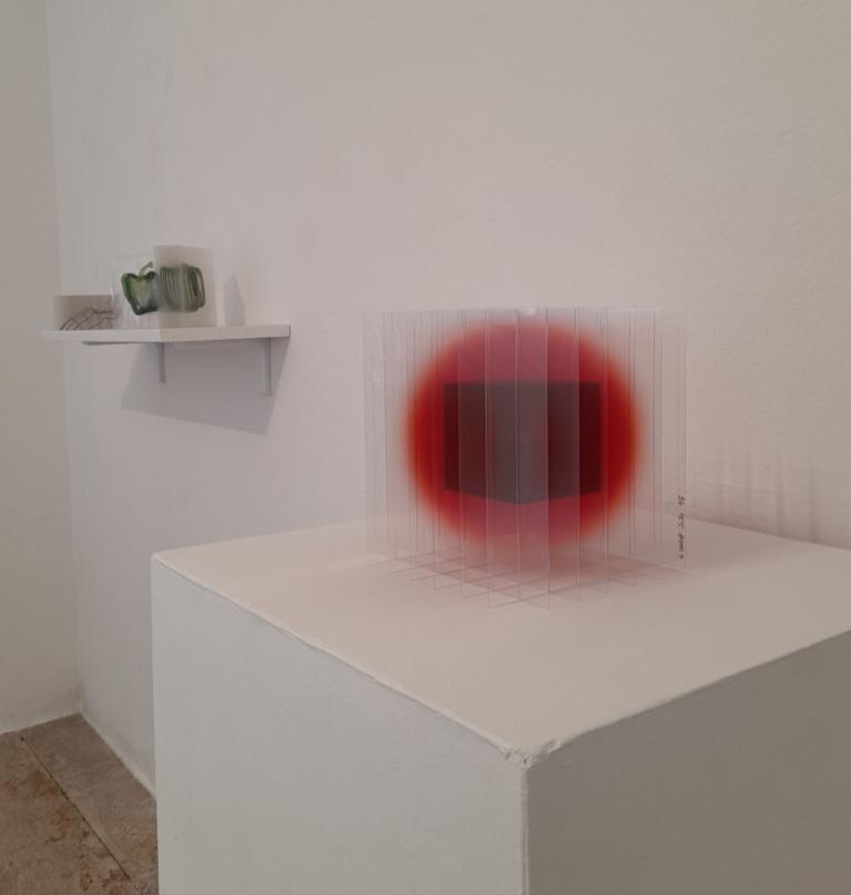Black Cube in Red impression UV sur polycarbonate, vernis 2020