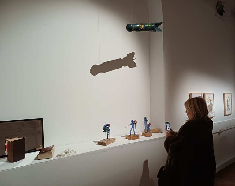 Dereye Shiferaw (lijevo), Tewodros Bekele (gore i lijevo dole), p.s. KiB...